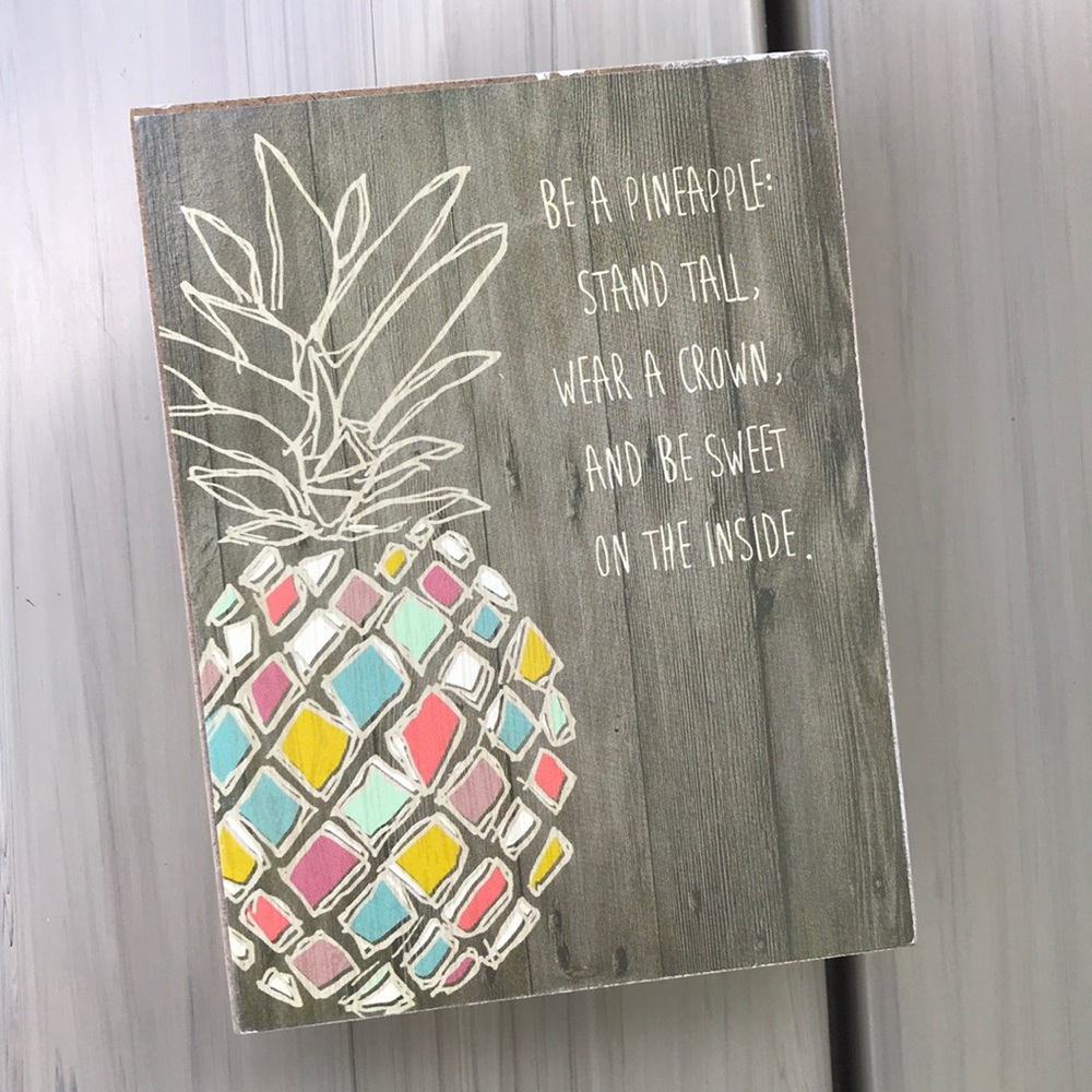 Pineapple Quote Box Sign